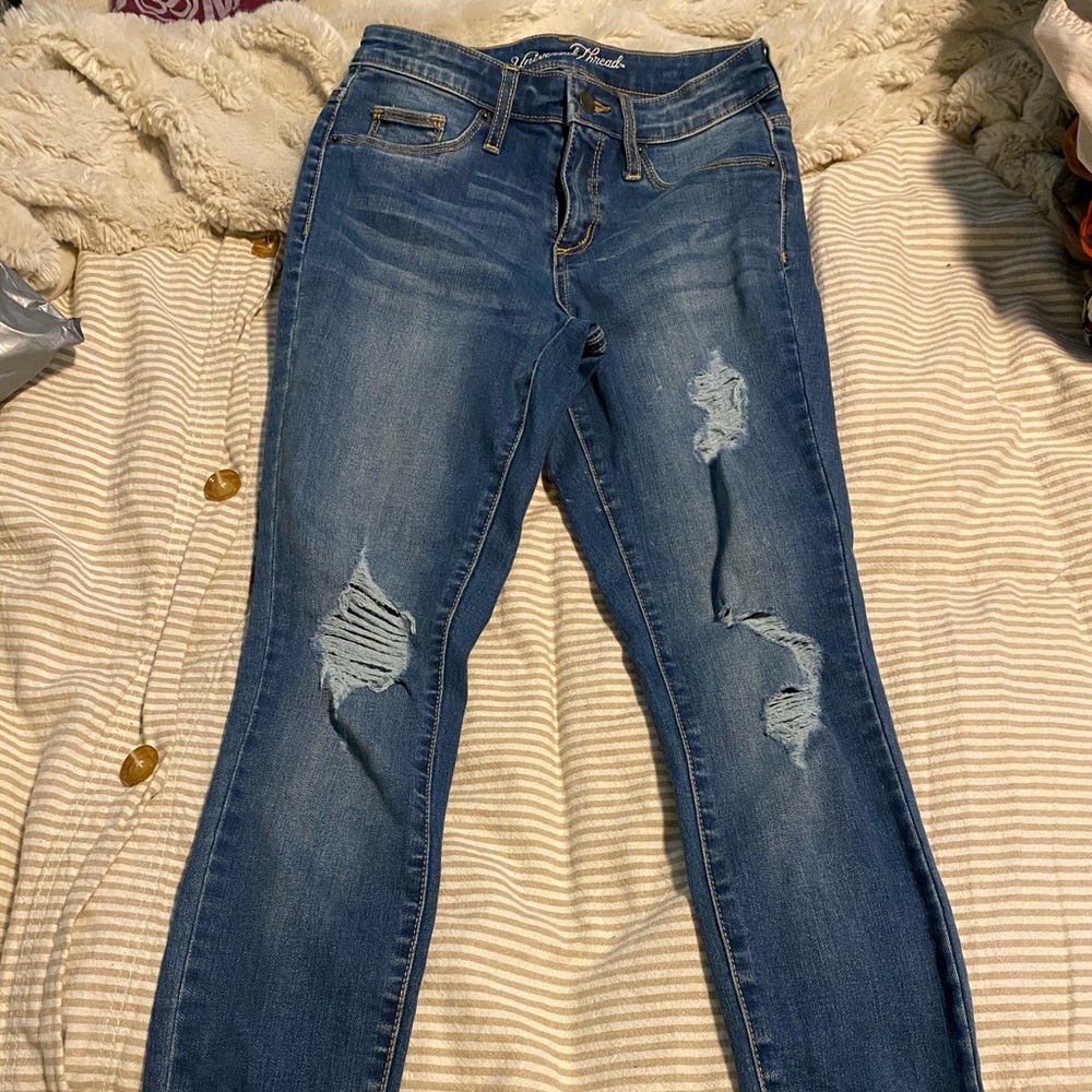 NWOT Universal Thread Jeans